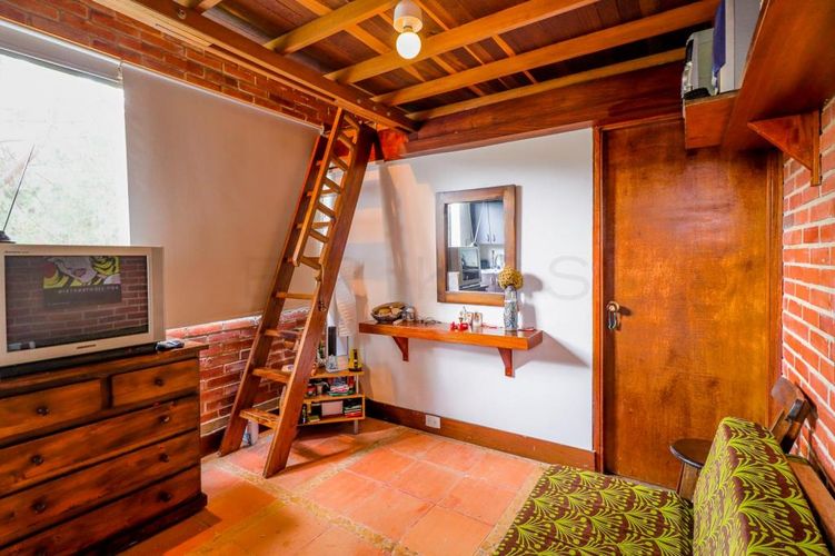 Casa de 3 alcobas en venta en Loma Del Chocho, Envigado, 450 m² · foto 20 de 24