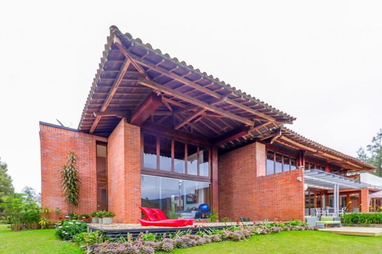 Casa de 3 alcobas en venta en Loma Del Chocho, Envigado, 450 m² · foto 22 de 24