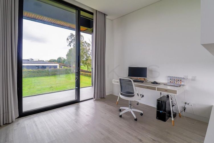 Casa de 4 alcobas en venta en Llano Grande, Rionegro, 1000 m² · foto 10 de 23