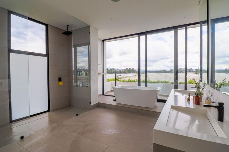 Casa de 4 alcobas en venta en Llano Grande, Rionegro, 1000 m² · foto 12 de 23