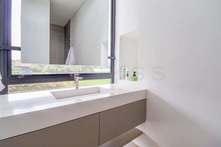 Casa de 4 alcobas en venta en Llano Grande, Rionegro, 1000 m² · foto 14 de 23