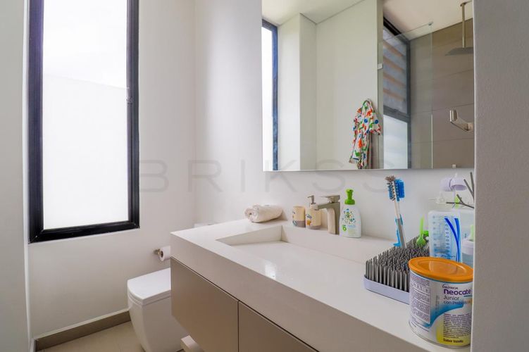 Casa de 4 alcobas en venta en Llano Grande, Rionegro, 1000 m² · foto 18 de 23