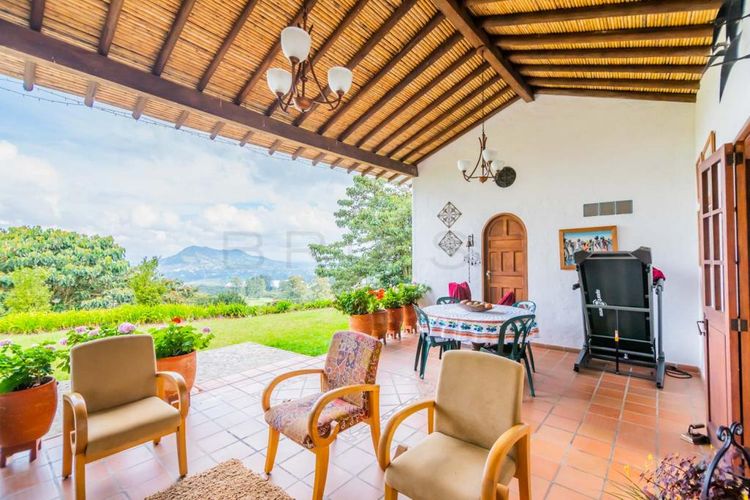 Finca en venta en La Ceja, 487 m² · foto 14 de 24