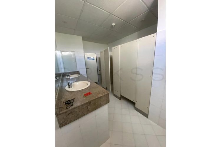 Oficina en venta en La Aguacatala, Medellín, 285 m² · foto 13 de 20