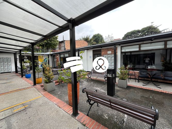 Casa de 25 alcobas en venta en Chapinero, Bogotá, 1175 m² · foto 4 de 7
