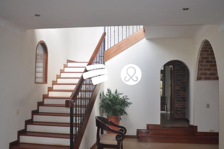 Casa de 6 alcobas en venta en Fusca, Chía, 407 m² · foto 5 de 9