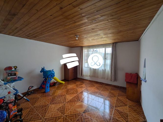 Casa de 7 alcobas en venta en La Estacion, Cajicá, 437 m² · foto 9 de 15
