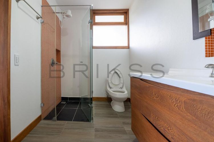 Casa de 4 alcobas en venta en Centro, Rionegro, 360 m² · foto 3 de 24