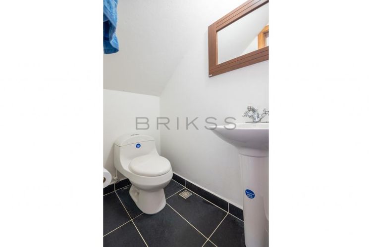 Casa de 4 alcobas en venta en Centro, Rionegro, 360 m² · foto 7 de 24