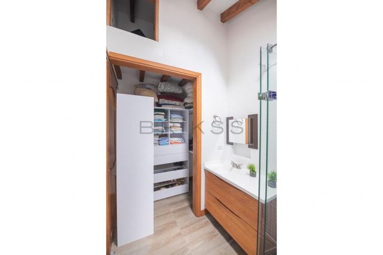 Casa de 4 alcobas en venta en Centro, Rionegro, 360 m² · foto 12 de 24