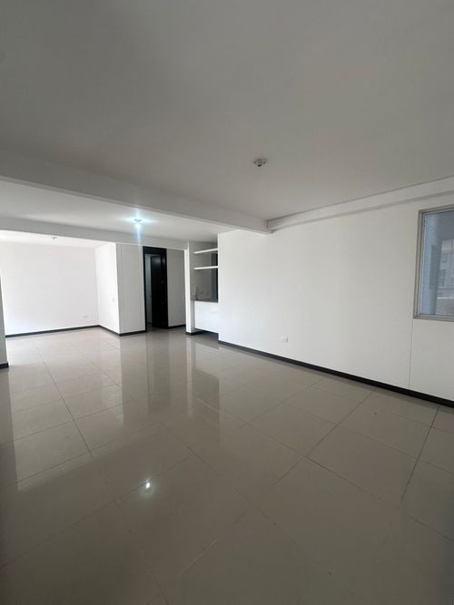 Apartamento de 3 alcobas en venta en Senderos Del Lili, Cali, 99 m² · foto 5 de 20