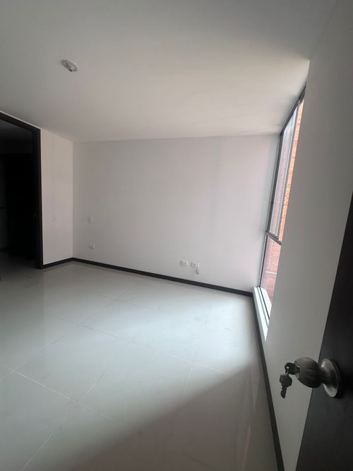 Apartamento de 3 alcobas en venta en Senderos Del Lili, Cali, 99 m² · foto 8 de 20