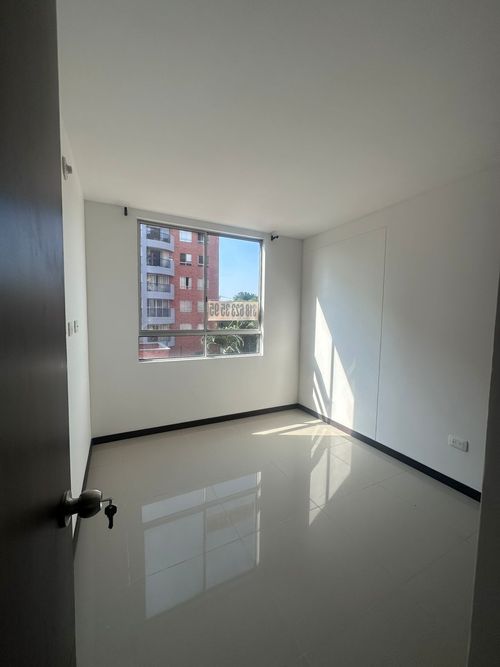 Apartamento de 3 alcobas en venta en Senderos Del Lili, Cali, 99 m² · foto 12 de 20