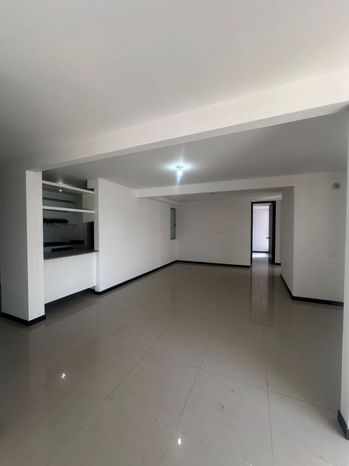 Apartamento de 3 alcobas en venta en Senderos Del Lili, Cali, 99 m² · foto 13 de 20