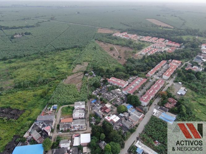 Lote en venta en Villa Del Rio, Apartado, 33747 m² · foto 2 de 3