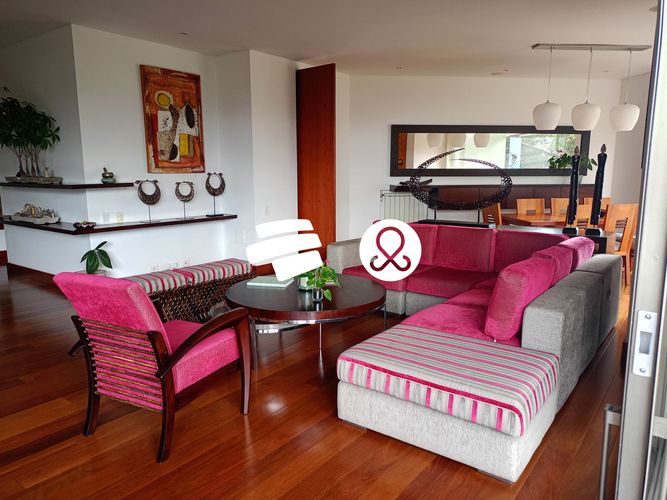 Apartamento de 3 alcobas en venta en Cerros De Suba, Bogotá, 248 m² · foto 11 de 24
