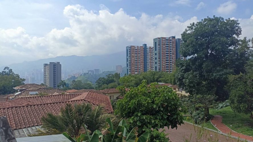 Casa de 4 alcobas en venta en La Aldea, La Estrella, 355 m² · foto 12 de 24