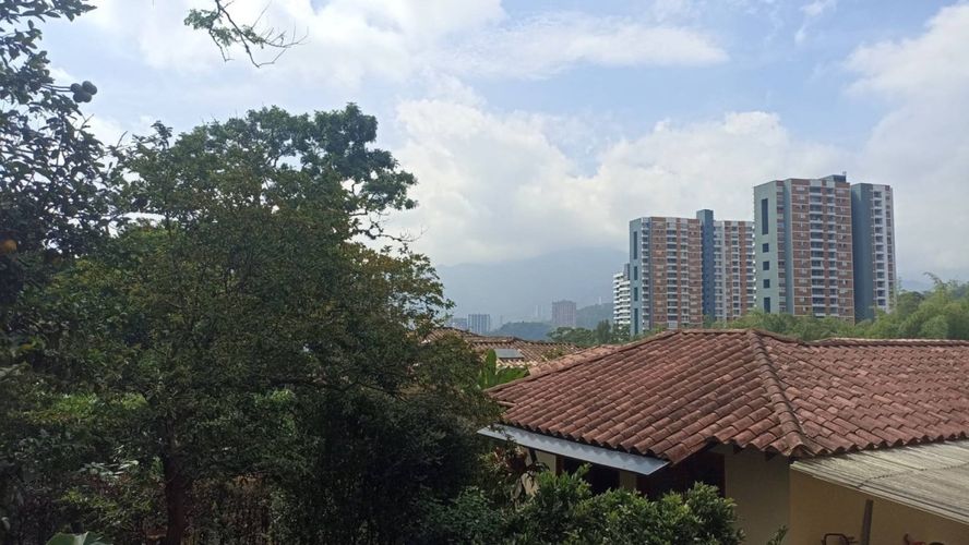 Casa de 4 alcobas en venta en La Aldea, La Estrella, 355 m² · foto 14 de 24
