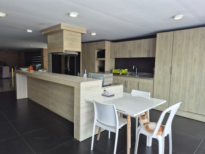 Casa de 5 alcobas en arriendo en Las Mercedes, Jamundí, 1680 m² · foto 14 de 24