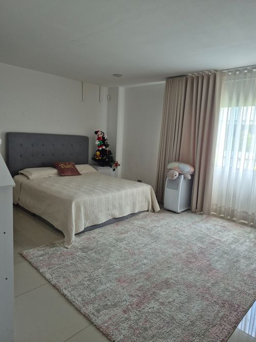 Casa de 5 alcobas en arriendo en Las Mercedes, Jamundí, 1680 m² · foto 18 de 24
