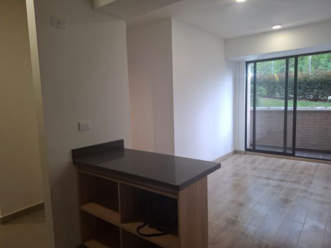 Apartamento de 2 alcobas en venta en Los Salados, El Retiro, 53 m² · foto 3 de 13