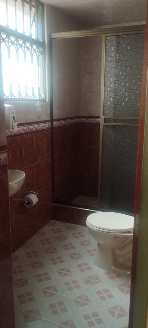 Casa de 4 alcobas en venta en Centro Engativa, Bogotá, 135 m² · foto 21 de 24