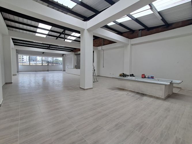 Bodega en arriendo en Los Rosales, Pereira, 340 m² · foto 5 de 9