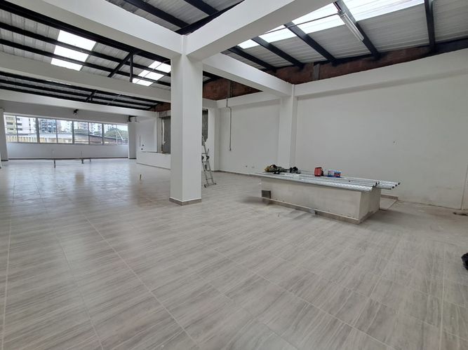 Bodega en arriendo en Los Rosales, Pereira, 340 m² · foto 7 de 9