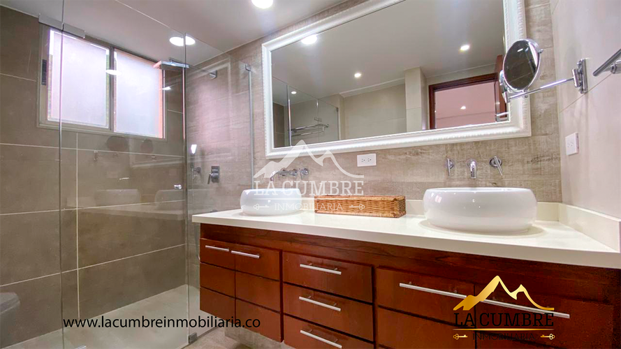 Apartamento de 3 alcobas en arriendo en La Calera, Medellín, 210 m² · foto 17 de 19