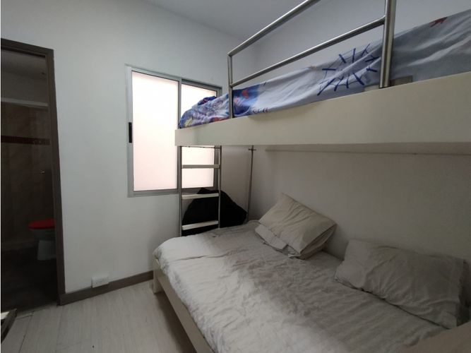 Apartamento de 3 alcobas en venta en Lalinde, Medellín, 137 m² · foto 12 de 17