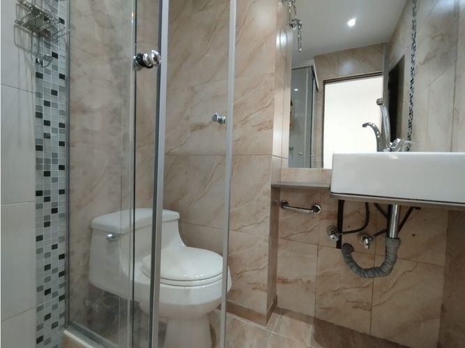 Apartamento de 3 alcobas en venta en Lalinde, Medellín, 137 m² · foto 14 de 17