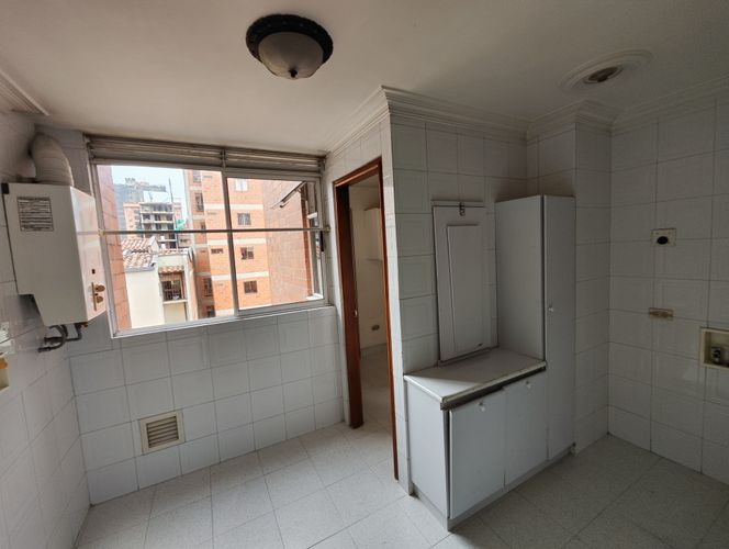 Apartamento de 3 alcobas en arriendo en Laureles, Medellín, 95 m² · foto 14 de 16