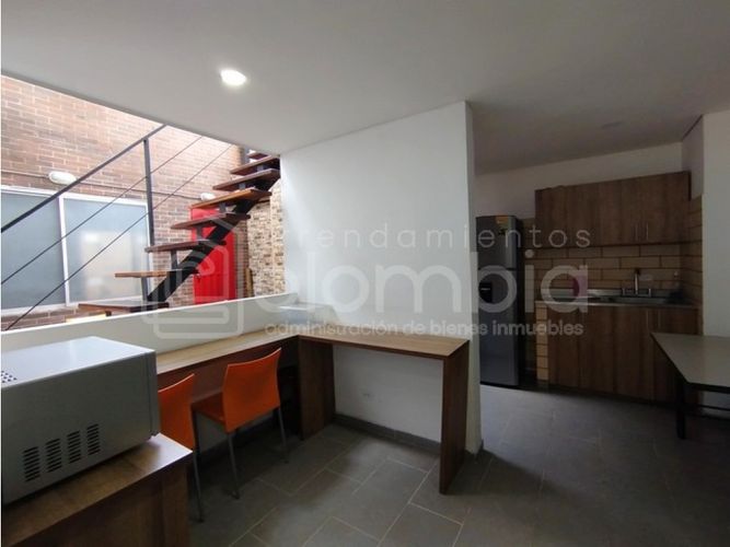 Oficina en arriendo en Zona Centro, Envigado, 7 m² · foto 6 de 7