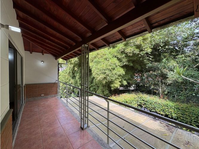 Casa de 3 alcobas en venta en Loma Del Esmeraldal, Envigado, 218 m² · foto 4 de 22