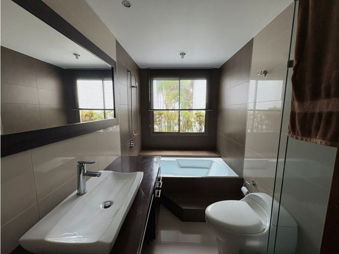 Casa de 3 alcobas en venta en Loma Del Esmeraldal, Envigado, 218 m² · foto 9 de 22