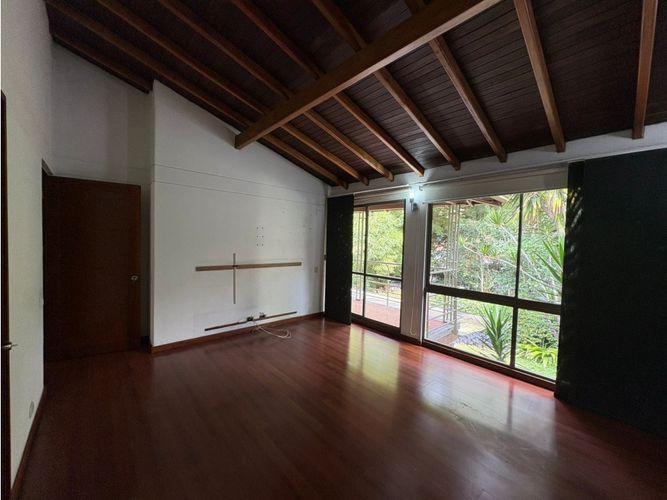 Casa de 3 alcobas en venta en Loma Del Esmeraldal, Envigado, 218 m² · foto 16 de 22