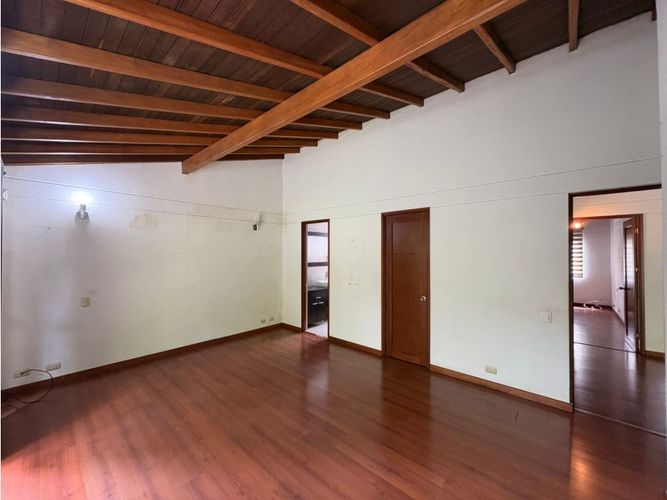 Casa de 3 alcobas en venta en Loma Del Esmeraldal, Envigado, 218 m² · foto 20 de 22