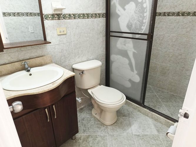 Apartamento de 3 alcobas en venta en La America, Medellín, 97 m² · foto 13 de 16