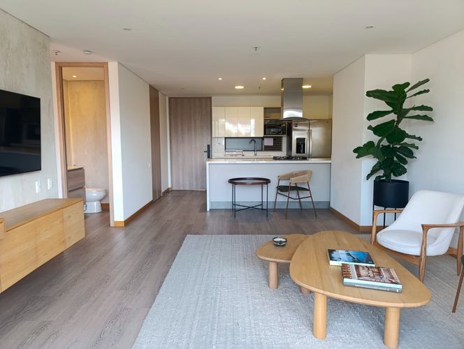Apartamento de 1 alcoba en arriendo en El Poblado, Medellín, 67 m² · foto 2 de 16