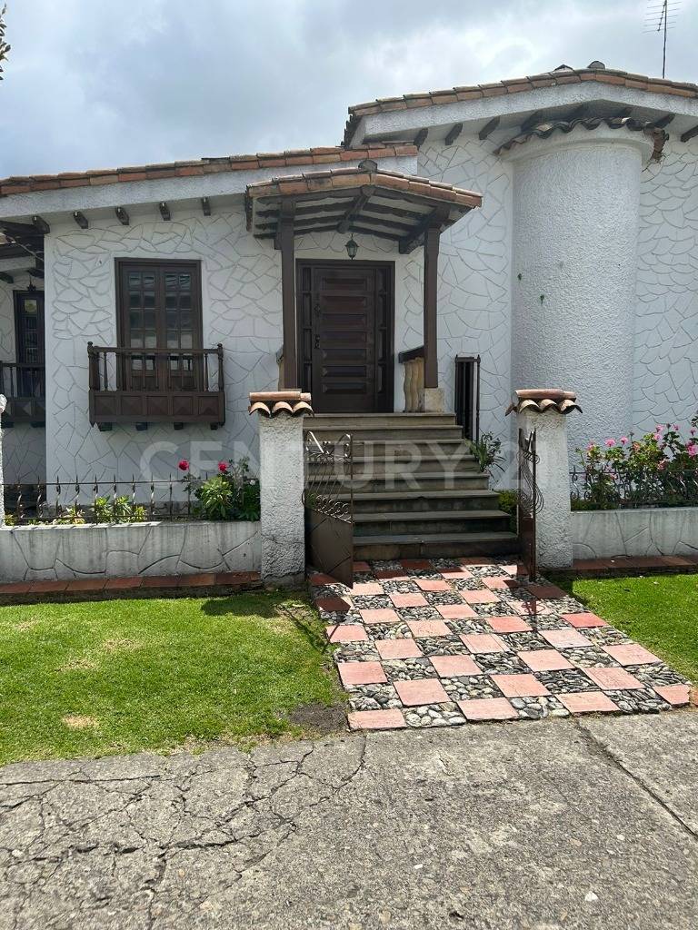 Casa en venta en Nuevo Campin, Bogotá · foto 3 de 6