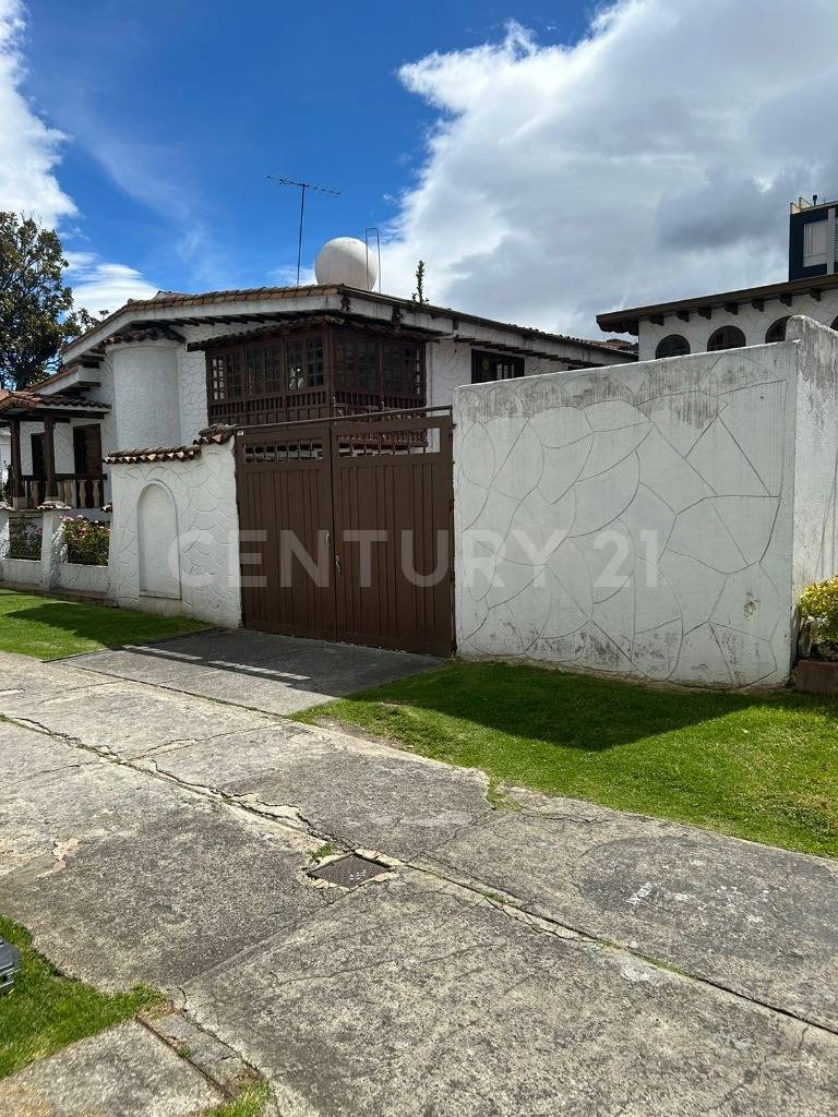 Casa en venta en Nuevo Campin, Bogotá · foto 5 de 6