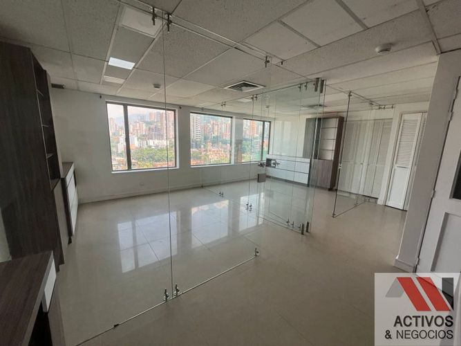 Oficina en arriendo en La Florida, Medellín, 57 m² · foto 4 de 9