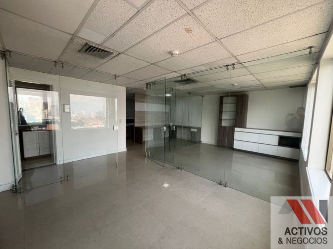 Oficina en arriendo en La Florida, Medellín, 57 m² · foto 5 de 9