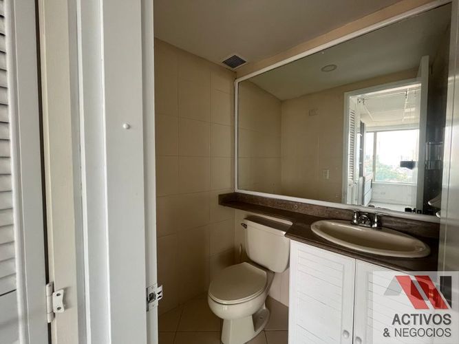Oficina en arriendo en La Florida, Medellín, 57 m² · foto 7 de 9