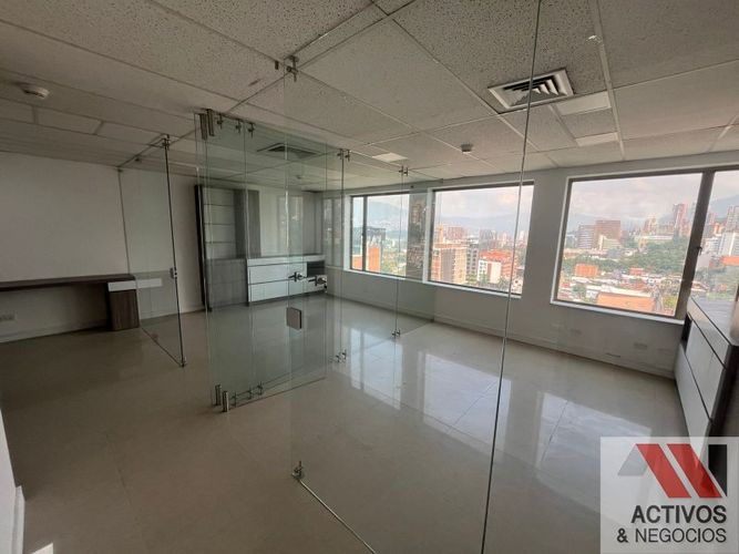 Oficina en arriendo en La Florida, Medellín, 57 m² · foto 8 de 9