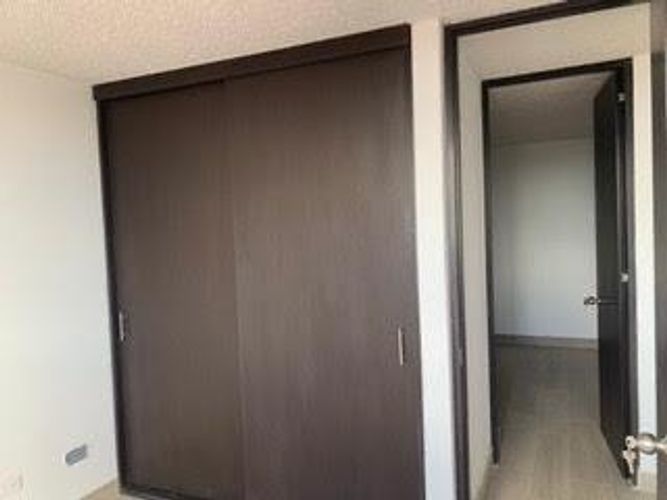 Apartamento de 3 alcobas en venta en Fontibon, Bogotá, 52 m² · foto 2 de 9