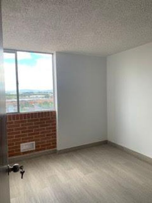 Apartamento de 3 alcobas en venta en Fontibon, Bogotá, 52 m² · foto 9 de 9