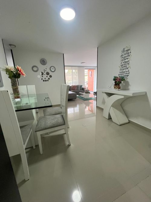Apartamento de 3 alcobas en venta en Ciudad Jardin, Cali, 97 m² · foto 3 de 24