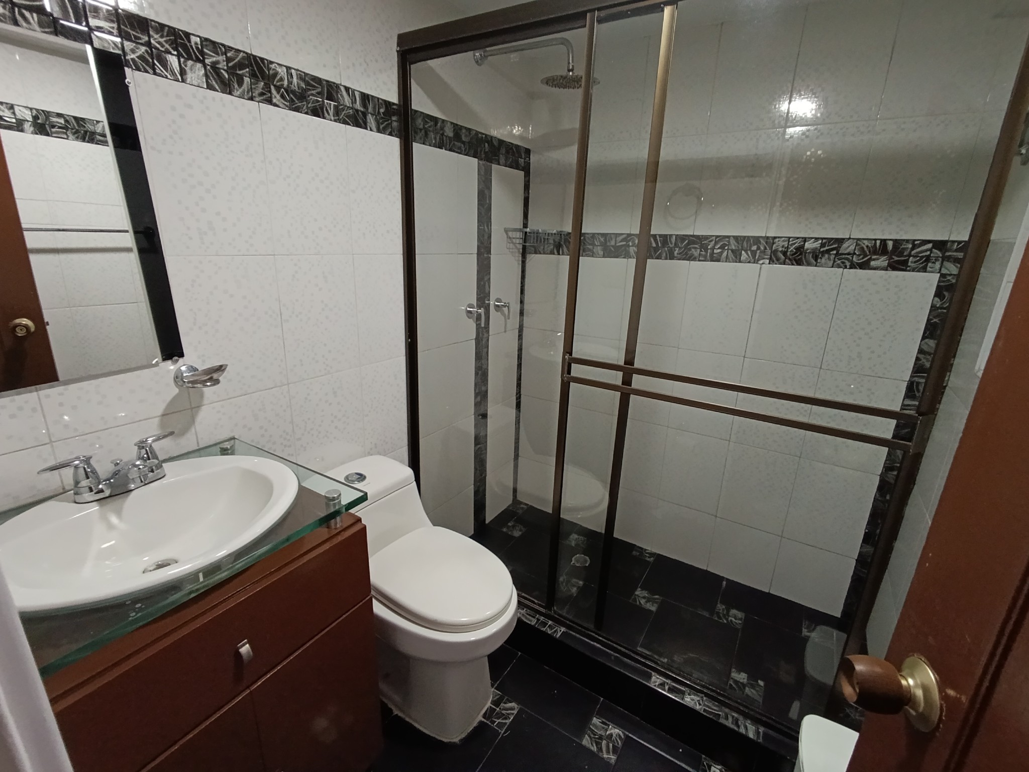 Casa en venta en Villa Magdala, Bogotá · foto 17 de 24