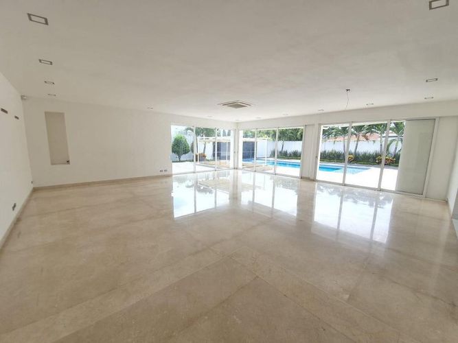 Casa de 5 alcobas en venta en Pance, Cali, 1587 m² · foto 16 de 24